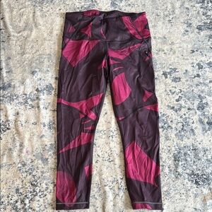 Stylish Black and Pink Patterned Leggings